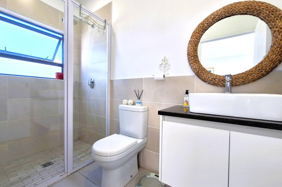 3 Bedroom Property for Sale in Sandy Point Western Cape